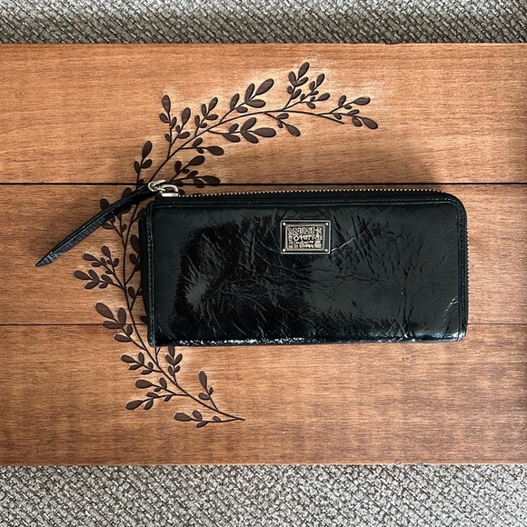 Coach Poppy Wallet - Picture 1 of 10